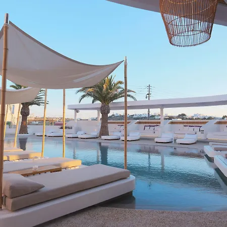 Hotel Andronikos (adults Only)