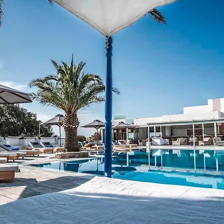 أندرونيكوس 4*