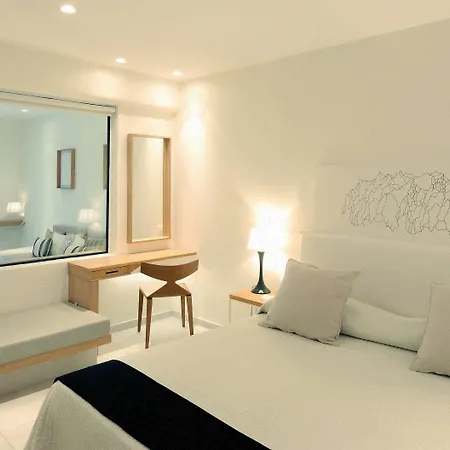 فندق أندرونيكوس